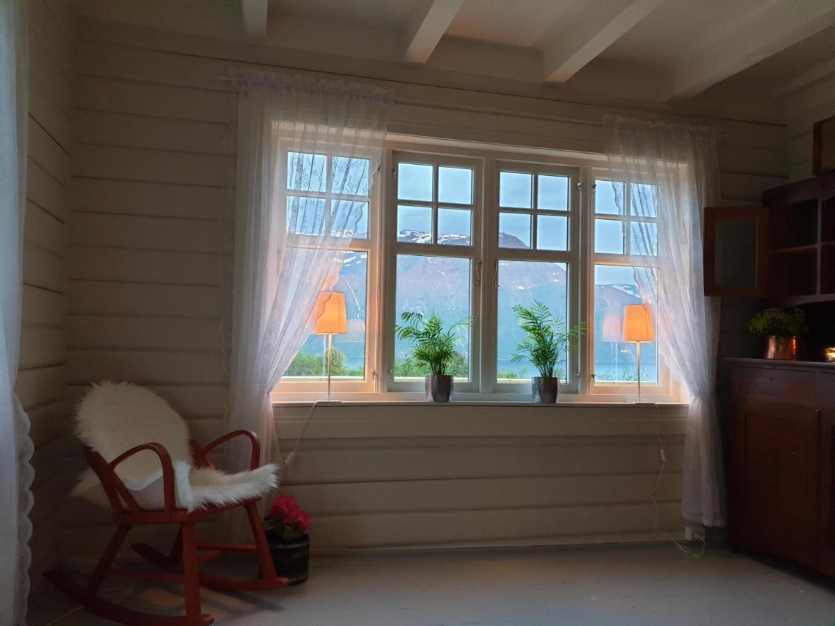 Fjords View Villa Sjøholt Екстериор снимка
